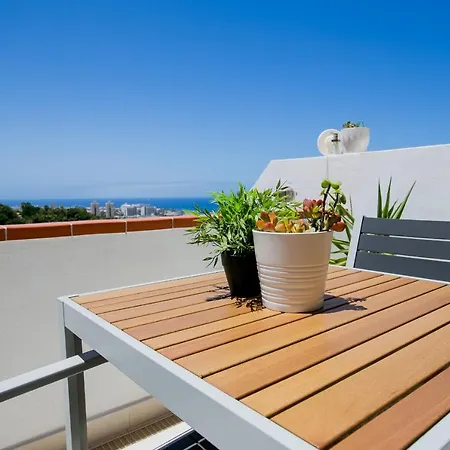 Cozy With Seaview And Parking Apartament *