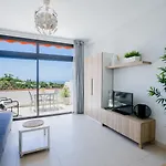 Apartman Cozy With Seaview And Parking