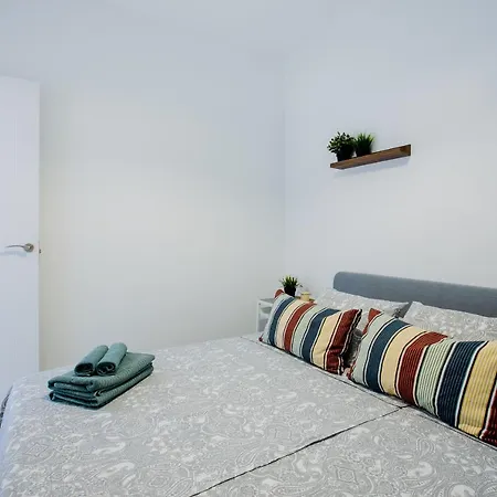 Апартаменты Cozy With Seaview And Parking *