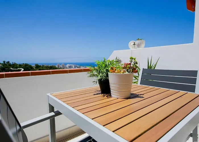 Cozy With Seaview And Parking Apartment *