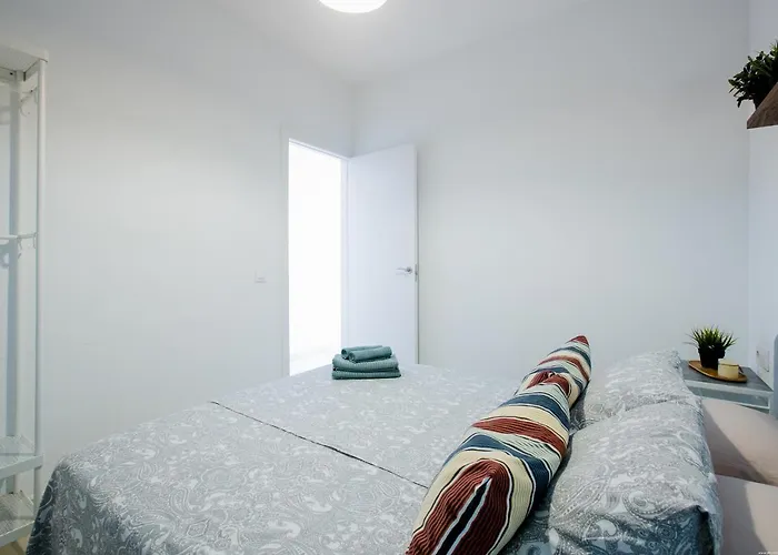 Cozy With Seaview And Parking Apartment *